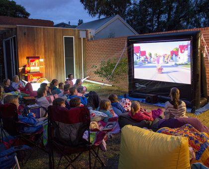 5 Outdoor Birthday Party Ideas Using Modern Technology
